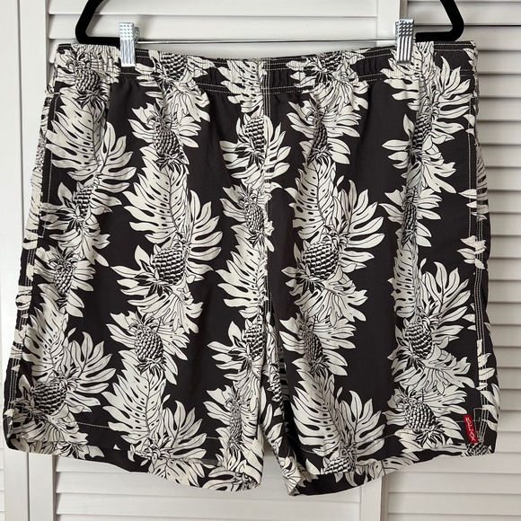 Tommy Bahama Other - Tommy Bahama Relax swim shorts bathing suit trunks lined floral tropical Size XL